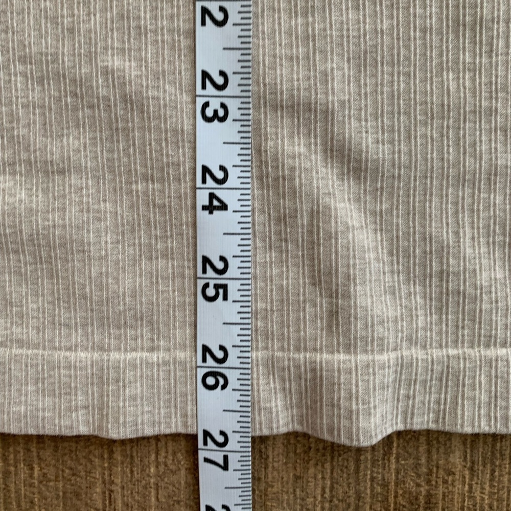 ATHLETA Pura Ribbed Tank in Oatmeal Womens Medium Stretch Design Activewear - Picture 11 of 11